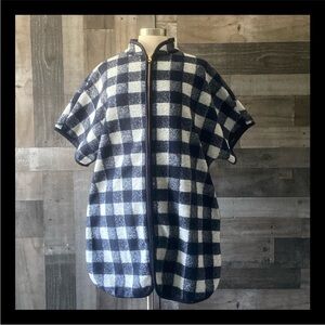 Draper James gray navy fleece plaid zip up poncho small preppy coastal cowgirl